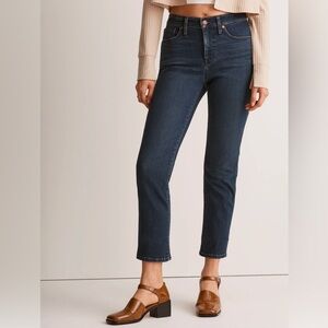 Madewell Mid-Rise Stovepipe Jeans in Dahill Wash Size 28